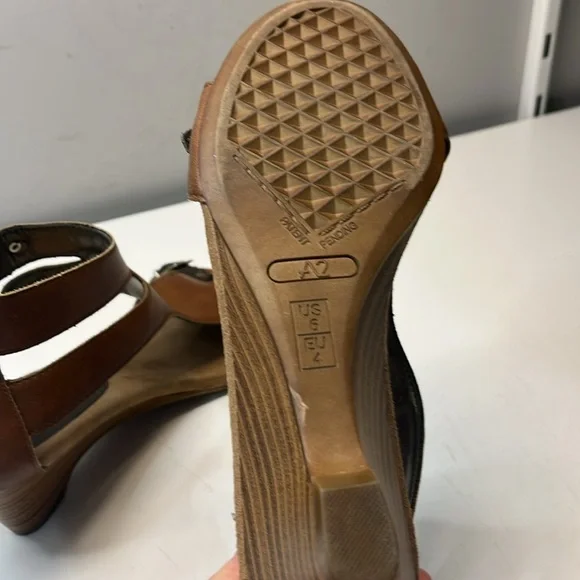 Aerosoles A2 Heelrest Mayflower Wedge Brown Faux Leather Ankle Zip Sandals, 6 - Picture 10 of 11